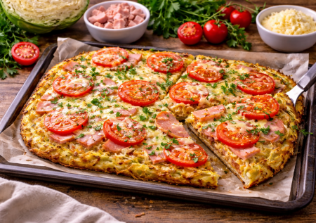 Вы перестанете игнорировать капусту: пирог-пицца из яиц и ветчины — легкий ужин из простых продуктов