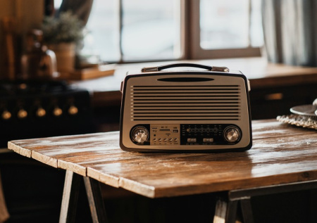 «Радиостанция Судного дня» вышла в эфир со «стояком»