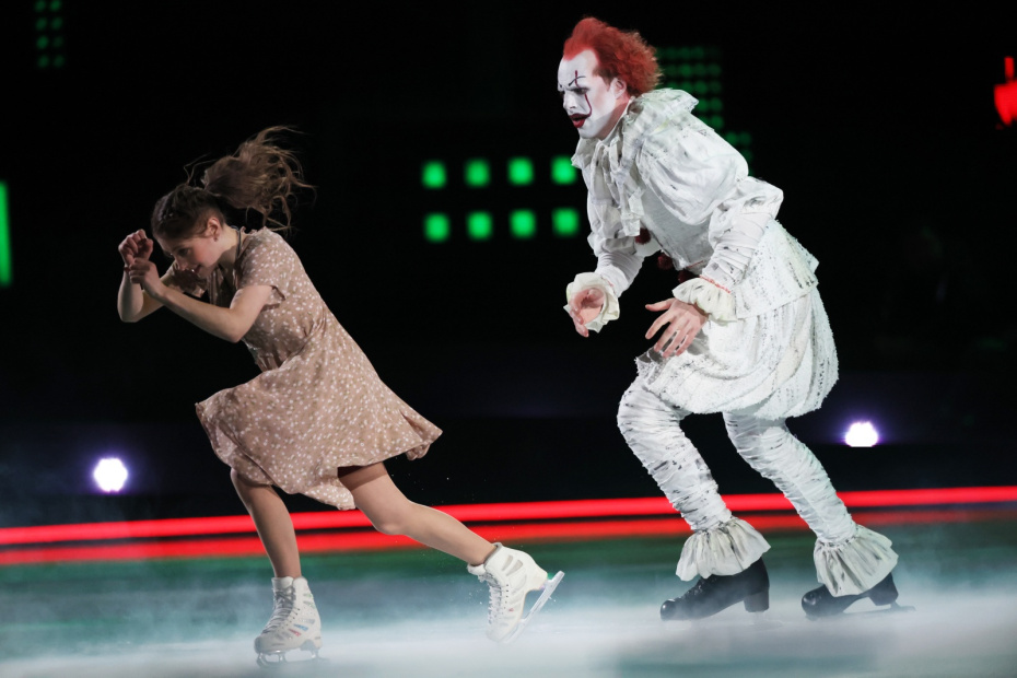 Фигуристка Алена Косторная и хоккеист Никита Ушнев