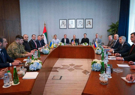 Глава ГРУ рассказал, на каком языке ведутся переговоры России и Украины