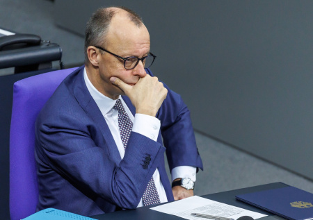 В Германии объяснили отказ Мерца занять роль США на переговорах по Украине