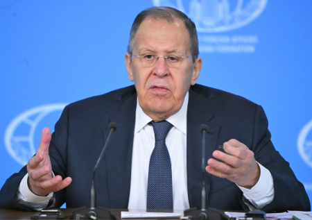 Лавров указал на неадекватность Зеленского после слов об убийствах русских