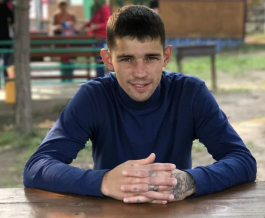 Кот с монтировкой — одна из первых воровских татуировок, которые Виктор набил себе в местах лишения свободы