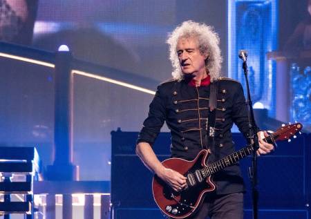 «Америка уже не та»: группа Queen отказалась от гастролей в США