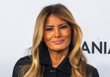 Стало известно, почему фильм о Мелании Трамп не показали в ЮАР