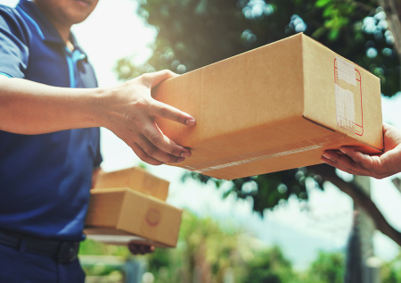 В Малайзии курьера шокировало предложение о доставке необычного груза