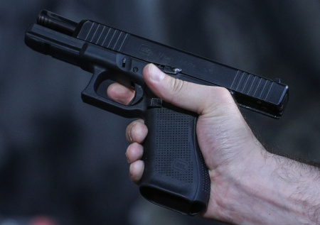 Частные охранники получат боевое оружие