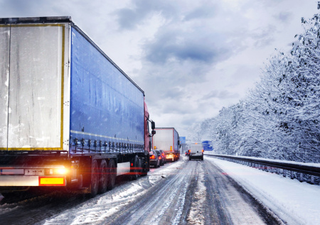 На границе с Белоруссией фура снесла таможенника при попытке бегства