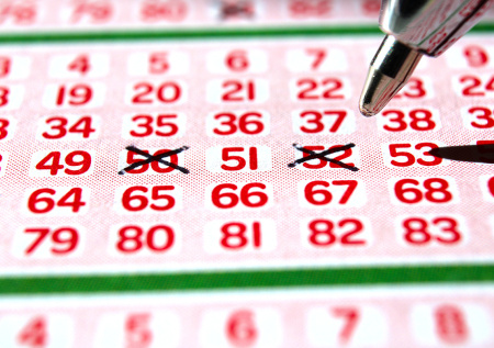 Мужчина выиграл в лотерею дважды за месяц