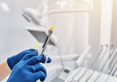 Врач вколол лидокаин из-за боли в зубе и чуть не умер