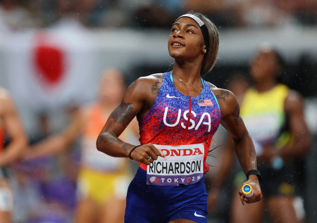 Олимпийскую чемпионку по бегу арестовали за лихачество