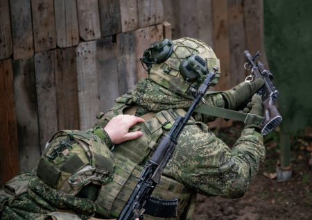 Российские военные снесли набитую бойцами ВСУ казарму во дворце культуры
