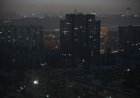 Власти признали каскадный коллапс энергетики на Украине