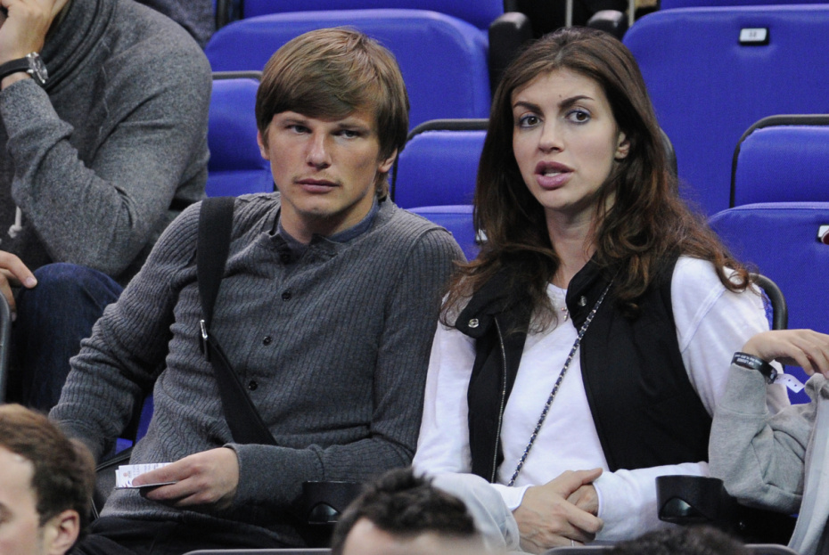 Андрей Аршавин с женой Алисой, 2013 г.