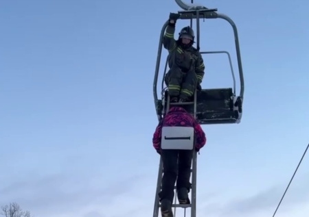 Появились детали спасения застрявших на лыжном подъемнике в Подмосковье