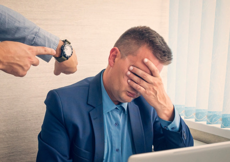 Россиянам объяснили, как опоздать на работу и не нарваться на штраф