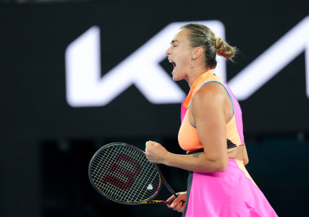 «Да идите к черту!»: Соболенко словила истерику после поражения Рыбакиной