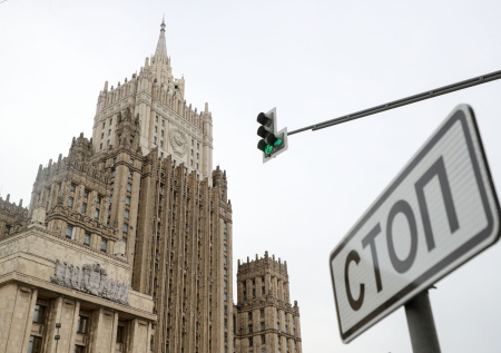 МИД: Россия регулярно ставит вопрос о задержанных в Баку россиянах