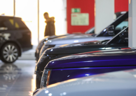 Автоэксперт рассказал, когда лучше покупать автомобиль в 2026 году