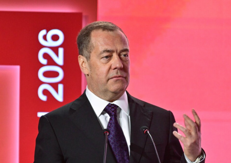 «Мы же не сумасшедшие»: Медведев об отношении РФ к глобальному конфликту