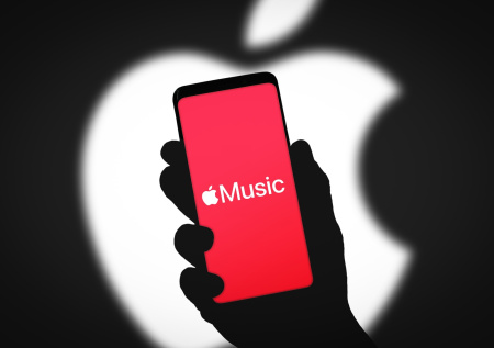 Apple Music пошел на мировую с известным российским композитором