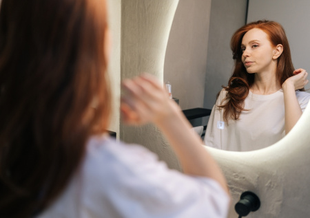 Священник ответил, надо ли завешивать зеркала из-за покойника в доме