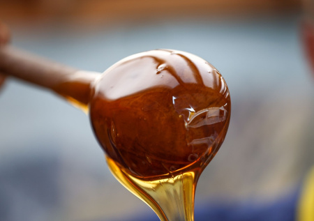Нутрициолог назвала сорт меда для укрепления сердца и костей