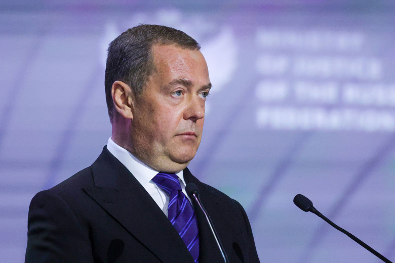 Дмитрий Медведев