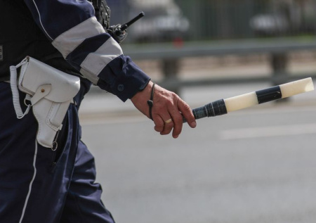 Что значат номера «АМР», «ЕКХ» в России: связь с властями, почему изымают