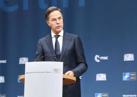 Политолог раскрыл истинный смысл слов Рютте о войсках НАТО на Украине