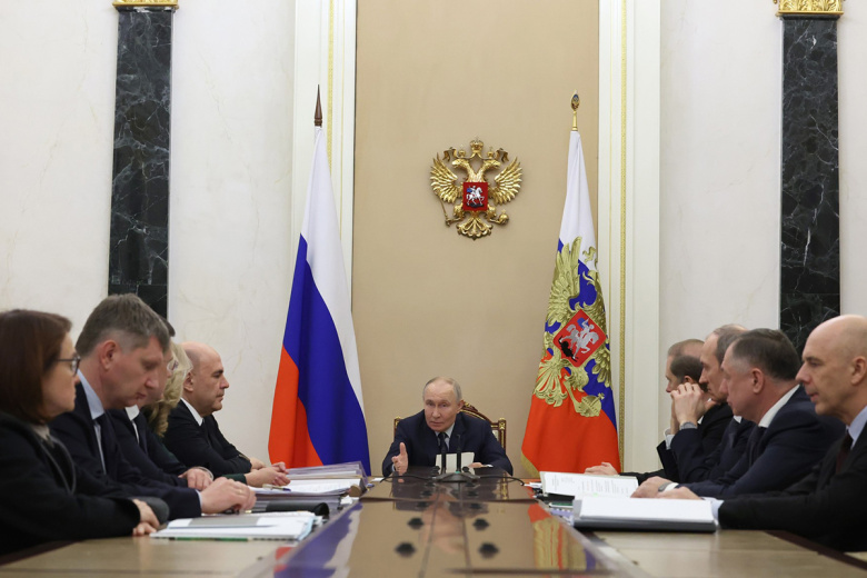 Президент РФ Владимир Путин проводит совещание по экономическим вопросам