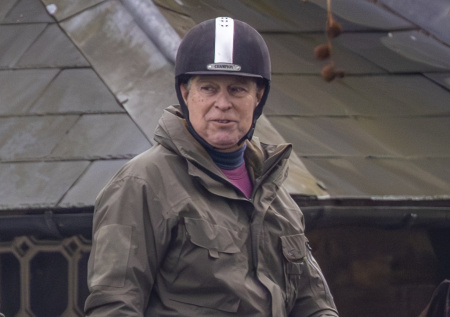 Королевская семья Британии: новости, Эпштейн знакомил Эндрю с россиянками