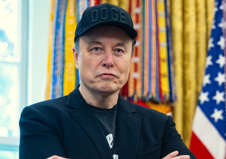 Власти Франции всерьез занялись медиагигантом Маска