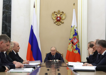 Путин объяснил замедление темпов роста ВВП