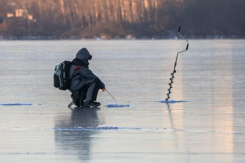 Прикормка для зимней плотвы и леща — рецепты и тактика прикармливания