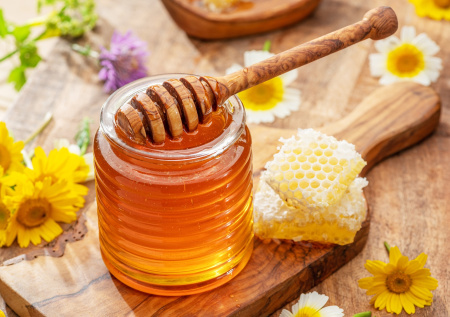 Сколько меда можно есть без вреда для здоровья: простые правила для печени, фигуры и иммунитета