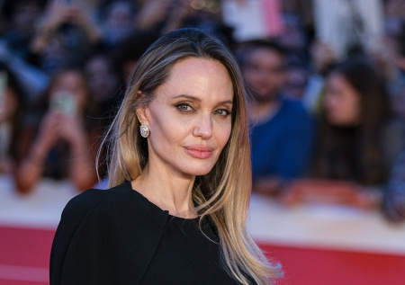 Анджелина Джоли обвинила Николь Кидман в «воровстве»