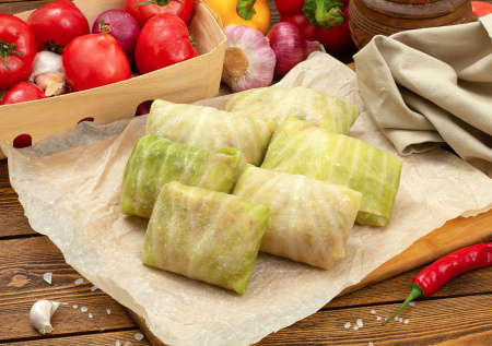 Капустные листья для голубцов станут мягкими без варки: два проверенных способа для быстрых и сочных рулетиков