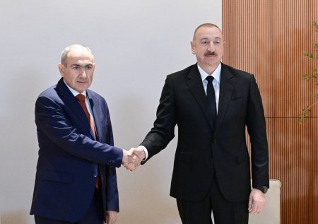 Алиев и Пашинян отметили прогресс в нормализации двусторонних отношений