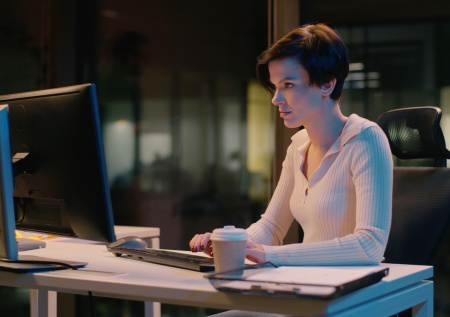 HR-эксперт ответила, почему сотрудники могут задерживаться на работе