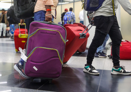 Сотни россиян застряли в аэропорту из-за поломки Boeing