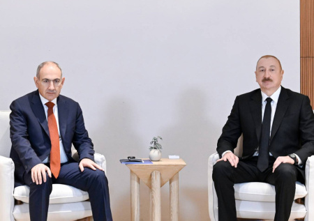 Алиев и Пашинян обсудили в Абу-Даби реализацию «Маршрута Трампа»