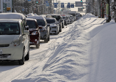 В Японии выросло число жертв снегопадов