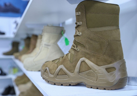 Россиянам дали советы, как распознать подделку среди брендовой обуви