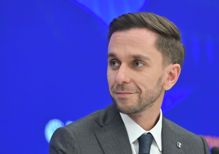 Стало известно, готовы ли россияне помогать человеку другой национальности