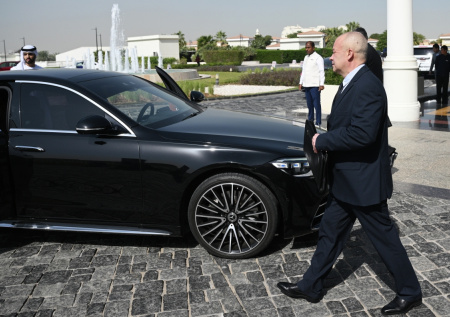 На Западе раскрыли одну из тем переговоров в Абу-Даби