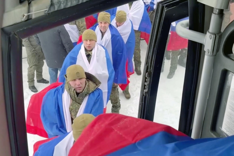 Возвращение российских военнослужащих