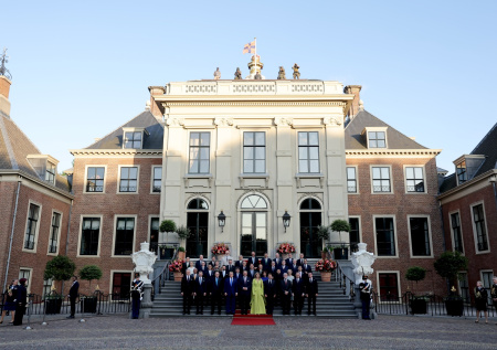 Названы европейские политики, способные возобновить диалог с Россией