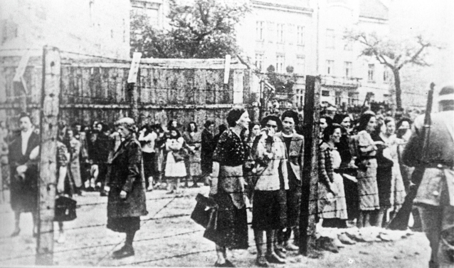 Лагерь во время Великой Отечественной войны, 1942 год