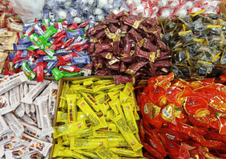 Трехлетняя девочка съела конфету со взрывным устройством